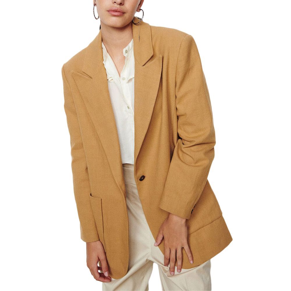 Are Oversized Blazers In Style in 2024 or 2024?-Quick Trend Answer ... Oversized blazers