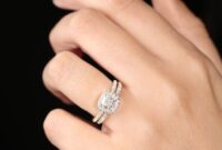 Cushion cut with halo setting