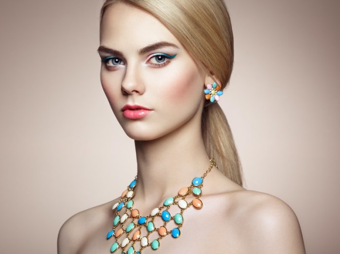 Statement Jewelry: From Runway to Real Life Statement Jewelry: From Runway to Real Life
