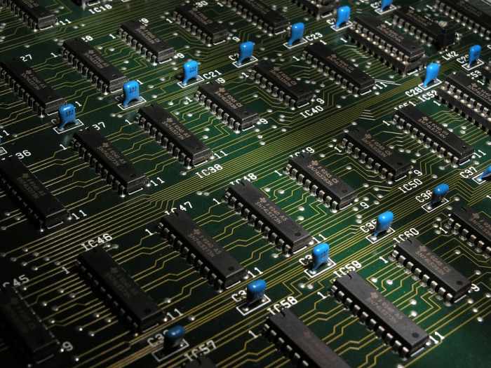 Green circuit board, electronics, components, chips, computer, board ... Tech startups